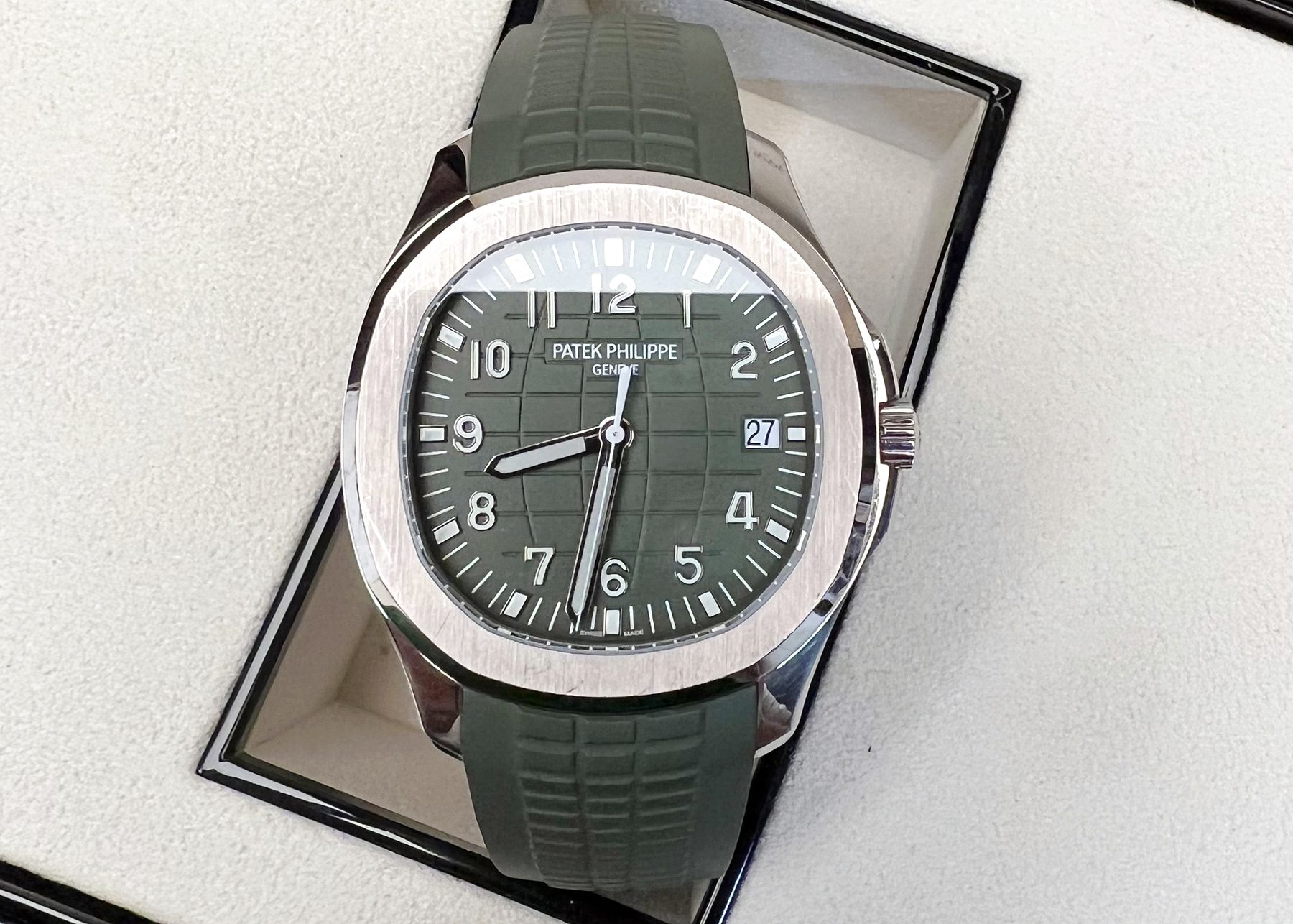 Patek Philippe Aquanaut 5168G-010 Jumbo